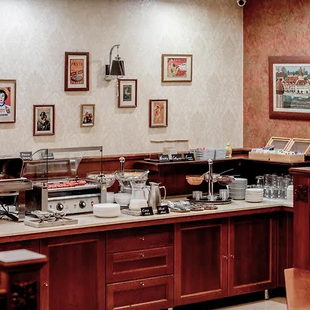 布达佩斯黄金酒店 4* 布达佩斯