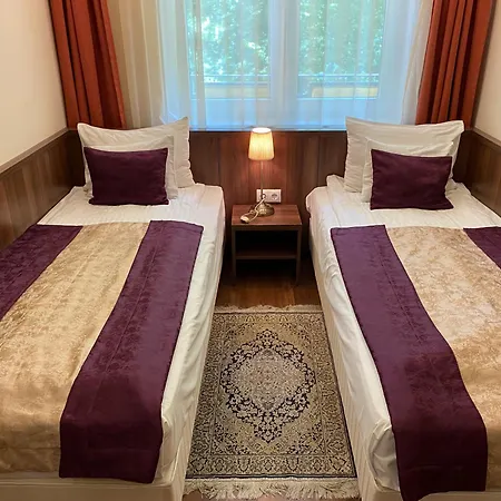 Gold 4* Budapest