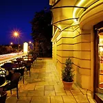 Gold Hotel 4*