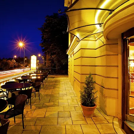 Gold Ξενοδοχείο 4*