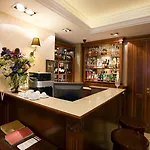Gold Hotel